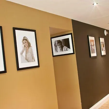 Hotel The Daffodil &