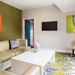 Otel The Daffodil & 4*