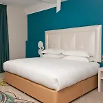 Otel The Daffodil & 4*