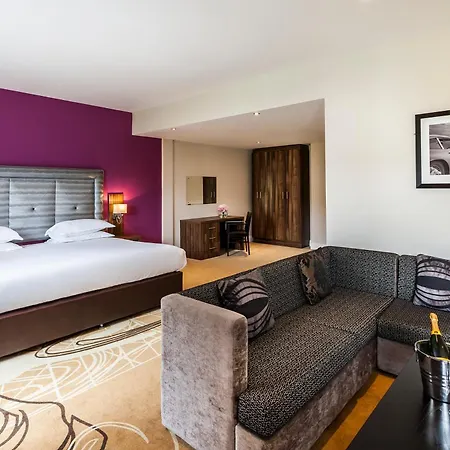 Daffodil Y Hotel 4*