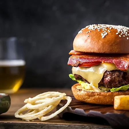 The Daffodil & Ξενοδοχείο Grasmere