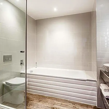 The Daffodil & Ξενοδοχείο Grasmere