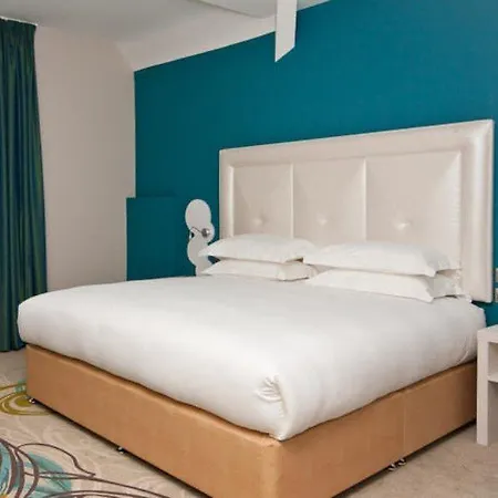 Hotel Daffodil Y 4*