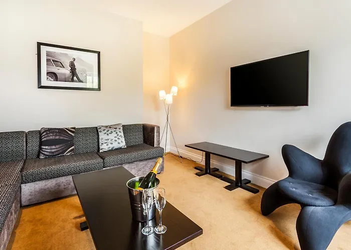 The Daffodil & 4* Grasmere