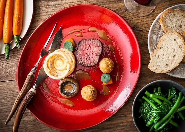 The Daffodil & Отель Грасмир