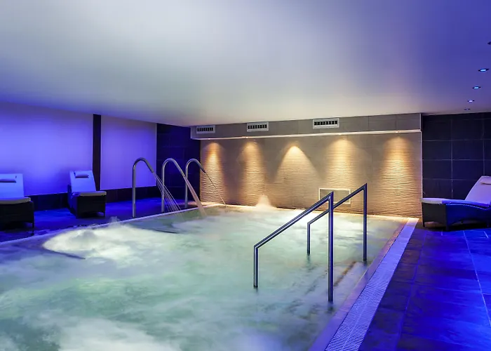 The Daffodil & Отель