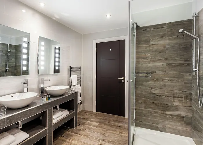 The Daffodil & Грасмир