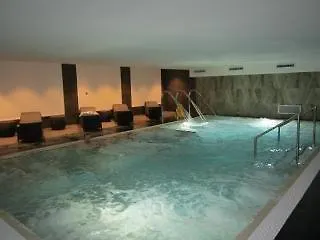 ذا دافوديل هوتل آند سبا 4*