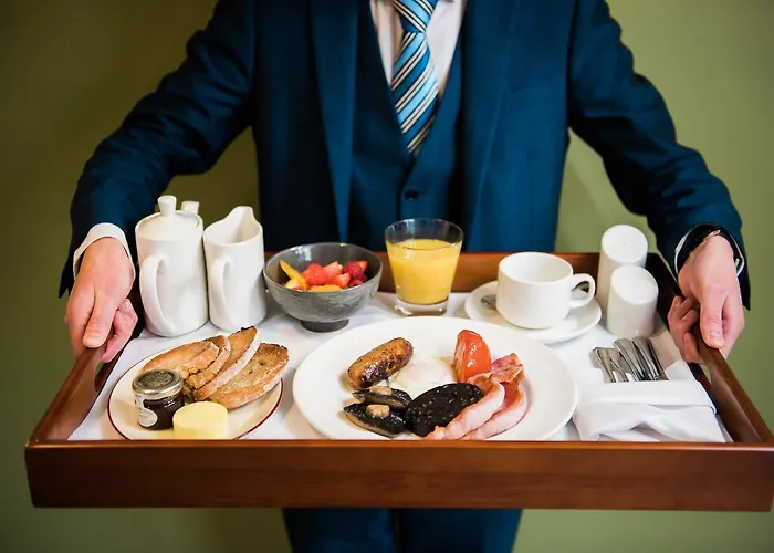 The Daffodil & Отель Грасмир