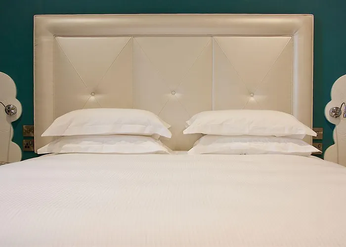 ذا دافوديل هوتل آند سبا 4*