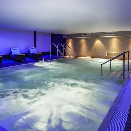 The Daffodil & גראסמיר